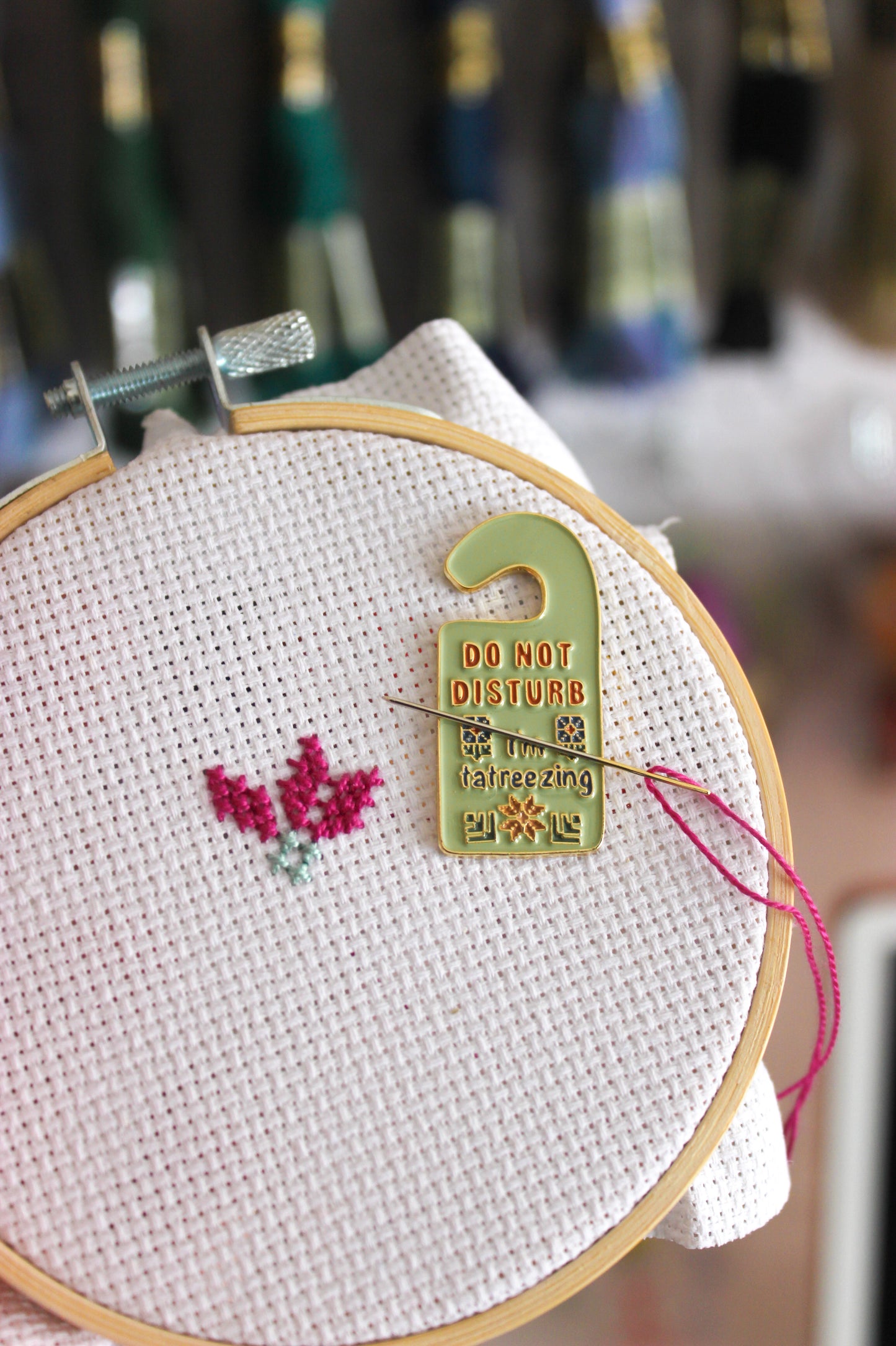 Do Not Disturb, I'm Tatreezing Magnetic Needle Minder
